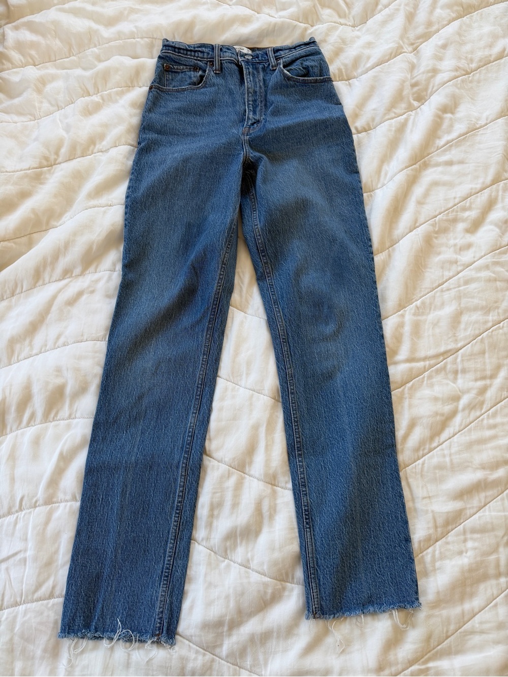 Abercrombie & Fitch Curve Love The 90's Straight Ultra High Rise Jeans